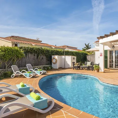 Sara * Cala En Porter (Menorca)