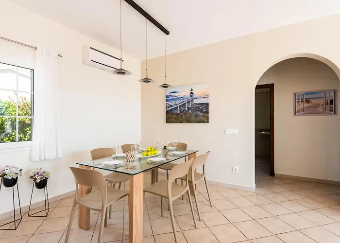 Sara By Escape Villa