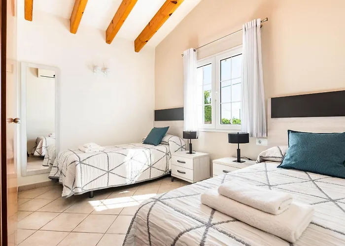 Sara By Escape * Alaior